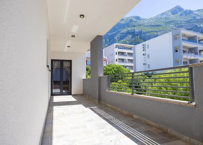 Ivan * Μακάρσκα