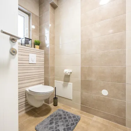 Ivan Apartment Makarska